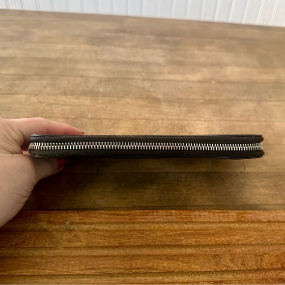 Louis Vuitton Damier Graphite Coated Leather Zippy Wallet - Picture 5 of 16